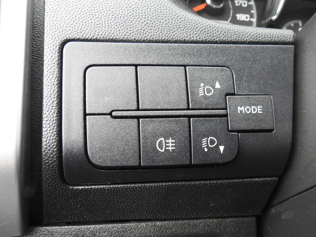 Dostavno vozilo z zabojnikom Fiat DUCATO KOFFER AUFZUG 8 PAL. TEMPOMAT NAVIGATON: slika 17