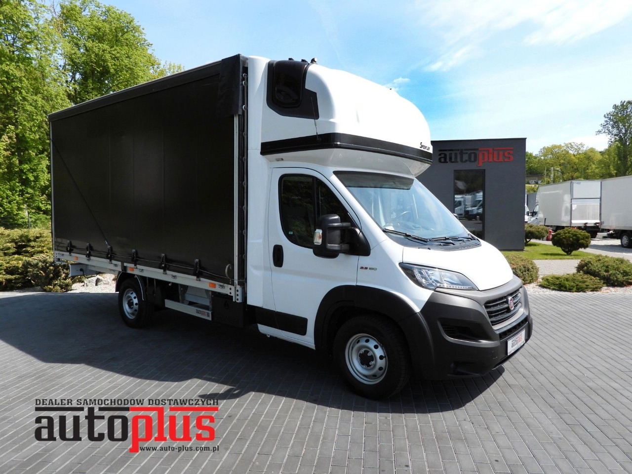 Fiat DUCATO PRITSCHE PLANE 10 PALETTEN WEBASTO A/C Fiat DUCATO PRITSCHE PLANE 10 PALETTEN WEBASTO A/C - Dostavno vozilo s ponjavo: slika 1 Fiat DUCATO PRITSCHE PLANE 10 PALETTEN WEBASTO A/C Fiat DUCATO PRITSCHE PLANE 10 PALETTEN WEBASTO A/C - Dostavno vozilo s ponjavo: slika 1