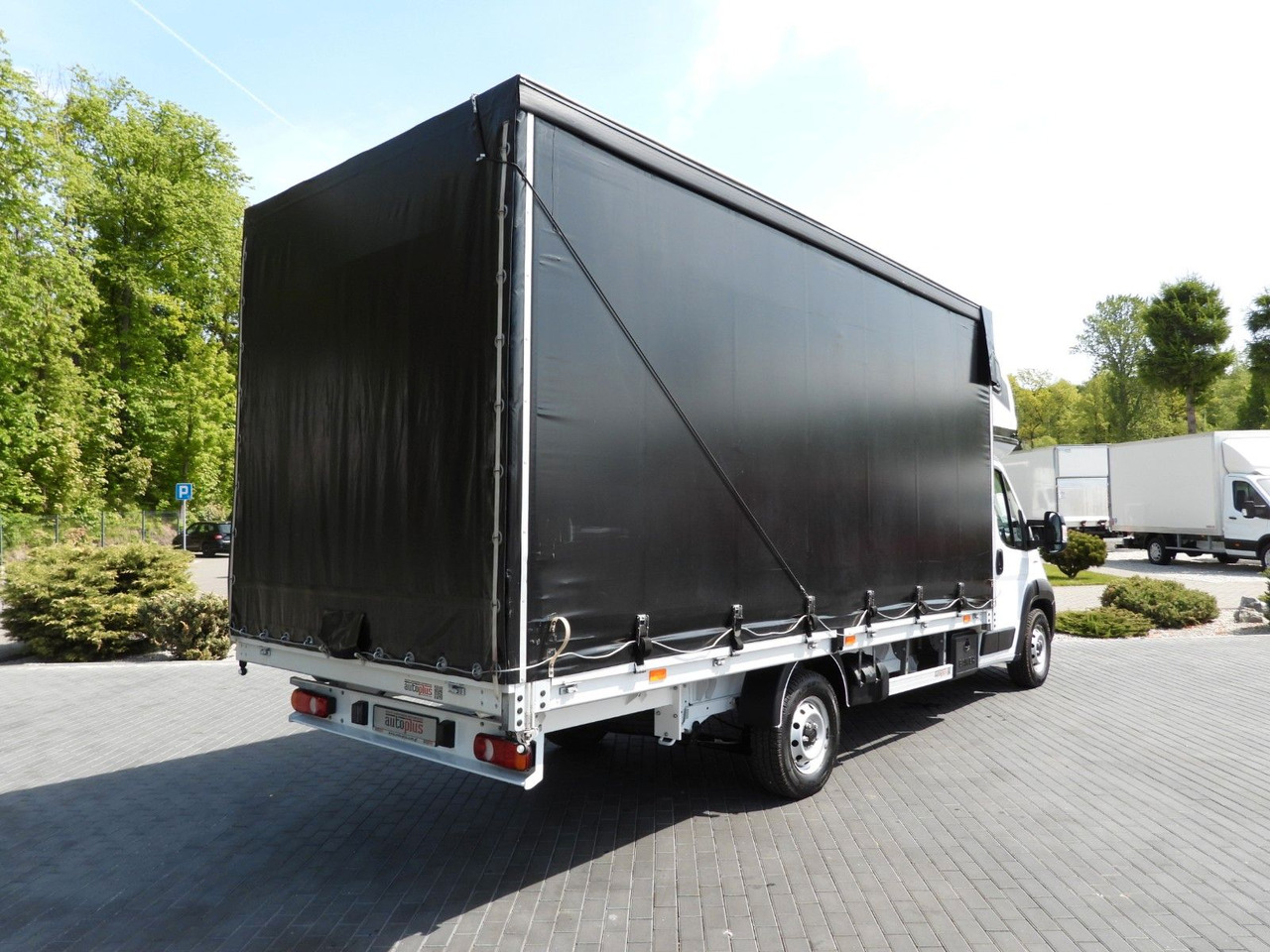 Fiat DUCATO PRITSCHE PLANE 10 PALETTEN WEBASTO A/C Fiat DUCATO PRITSCHE PLANE 10 PALETTEN WEBASTO A/C - Dostavno vozilo s ponjavo: slika 3 Fiat DUCATO PRITSCHE PLANE 10 PALETTEN WEBASTO A/C Fiat DUCATO PRITSCHE PLANE 10 PALETTEN WEBASTO A/C - Dostavno vozilo s ponjavo: slika 3