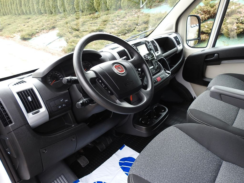 Fiat DUCATO PRITSCHE PLANE 8 PALETTEN WEBASTO A/C - Dostavno vozilo s ponjavo: slika 2 Fiat DUCATO PRITSCHE PLANE 8 PALETTEN WEBASTO A/C - Dostavno vozilo s ponjavo: slika 2