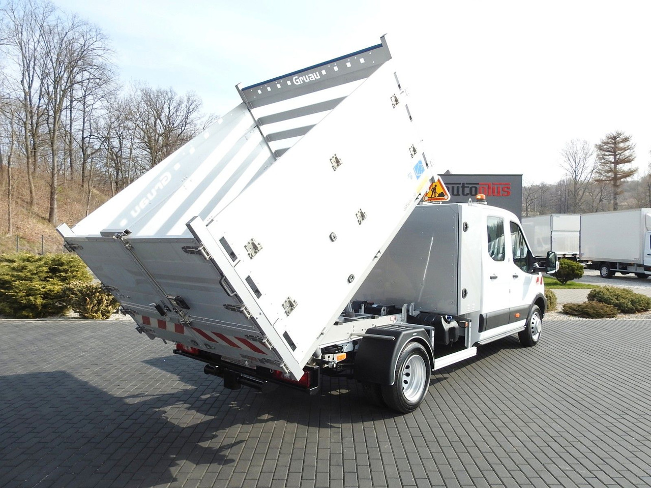 Ford TRANSIT KIPPER DOPPELKABINE DOKA 7 SITZE A/C - Dostavno vozilo prekucnik, Dostavno vozilo z dvojno kabino: slika 3 Ford TRANSIT KIPPER DOPPELKABINE DOKA 7 SITZE A/C - Dostavno vozilo prekucnik, Dostavno vozilo z dvojno kabino: slika 3