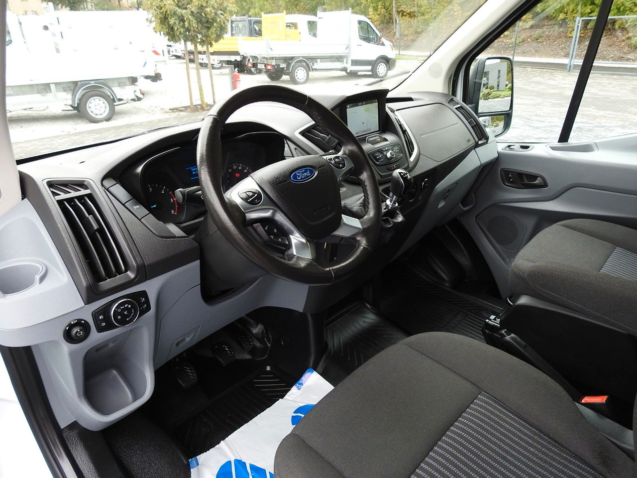 Ford TRANSIT KÜHLKASTENWAGEN 0*C HEIZFUNKTION Ford TRANSIT KÜHLKASTENWAGEN 0*C HEIZFUNKTION - Hladilno vozilo: slika 2 Ford TRANSIT KÜHLKASTENWAGEN 0*C HEIZFUNKTION Ford TRANSIT KÜHLKASTENWAGEN 0*C HEIZFUNKTION - Hladilno vozilo: slika 2