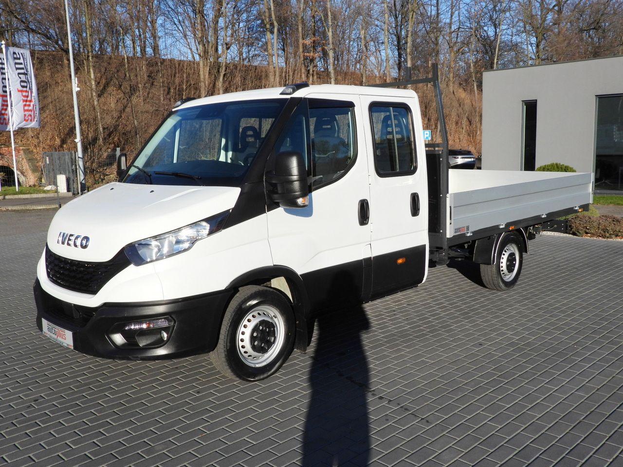 IVECO DAILY 35S14 STAKE BODY DOUBLE CABIN DOKA 7 SEATS CRUISE CONTROL AIR CONDITIONING 140HP lizing IVECO DAILY 35S14 STAKE BODY DOUBLE CABIN DOKA 7 SEATS CRUISE CONTROL AIR CONDITIONING 140HP: slika 6 IVECO DAILY 35S14 STAKE BODY DOUBLE CABIN DOKA 7 SEATS CRUISE CONTROL AIR CONDITIONING 140HP lizing IVECO DAILY 35S14 STAKE BODY DOUBLE CABIN DOKA 7 SEATS CRUISE CONTROL AIR CONDITIONING 140HP: slika 6