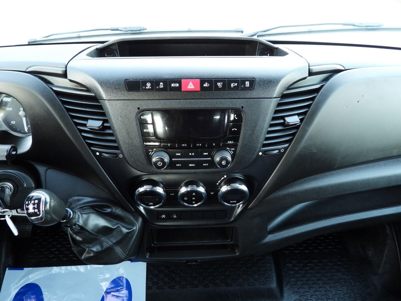 IVECO DAILY 35S14 STAKE BODY DOUBLE CABIN DOKA 7 SEATS CRUISE CONTROL AIR CONDITIONING 140HP lizing IVECO DAILY 35S14 STAKE BODY DOUBLE CABIN DOKA 7 SEATS CRUISE CONTROL AIR CONDITIONING 140HP: slika 24 IVECO DAILY 35S14 STAKE BODY DOUBLE CABIN DOKA 7 SEATS CRUISE CONTROL AIR CONDITIONING 140HP lizing IVECO DAILY 35S14 STAKE BODY DOUBLE CABIN DOKA 7 SEATS CRUISE CONTROL AIR CONDITIONING 140HP: slika 24