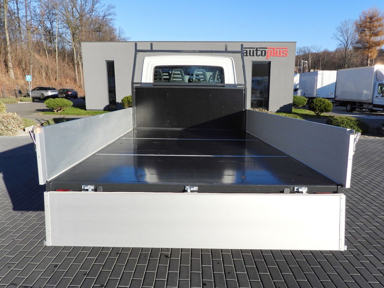 IVECO DAILY 35S14 STAKE BODY DOUBLE CABIN DOKA 7 SEATS CRUISE CONTROL AIR CONDITIONING 140HP lizing IVECO DAILY 35S14 STAKE BODY DOUBLE CABIN DOKA 7 SEATS CRUISE CONTROL AIR CONDITIONING 140HP: slika 10 IVECO DAILY 35S14 STAKE BODY DOUBLE CABIN DOKA 7 SEATS CRUISE CONTROL AIR CONDITIONING 140HP lizing IVECO DAILY 35S14 STAKE BODY DOUBLE CABIN DOKA 7 SEATS CRUISE CONTROL AIR CONDITIONING 140HP: slika 10