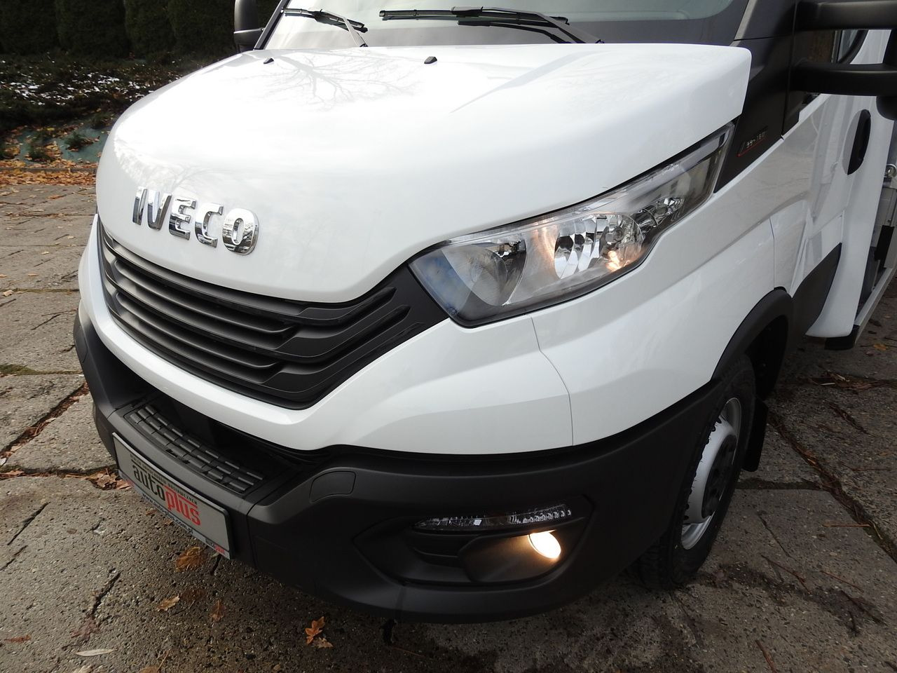 Nov Dostavno vozilo s ponjavo IVECO DAILY 35S16 NEW TARPAULIN LIFT 8 PALLETS CRUISE CONTROL AIR CONDITIONING  160HP: slika 23