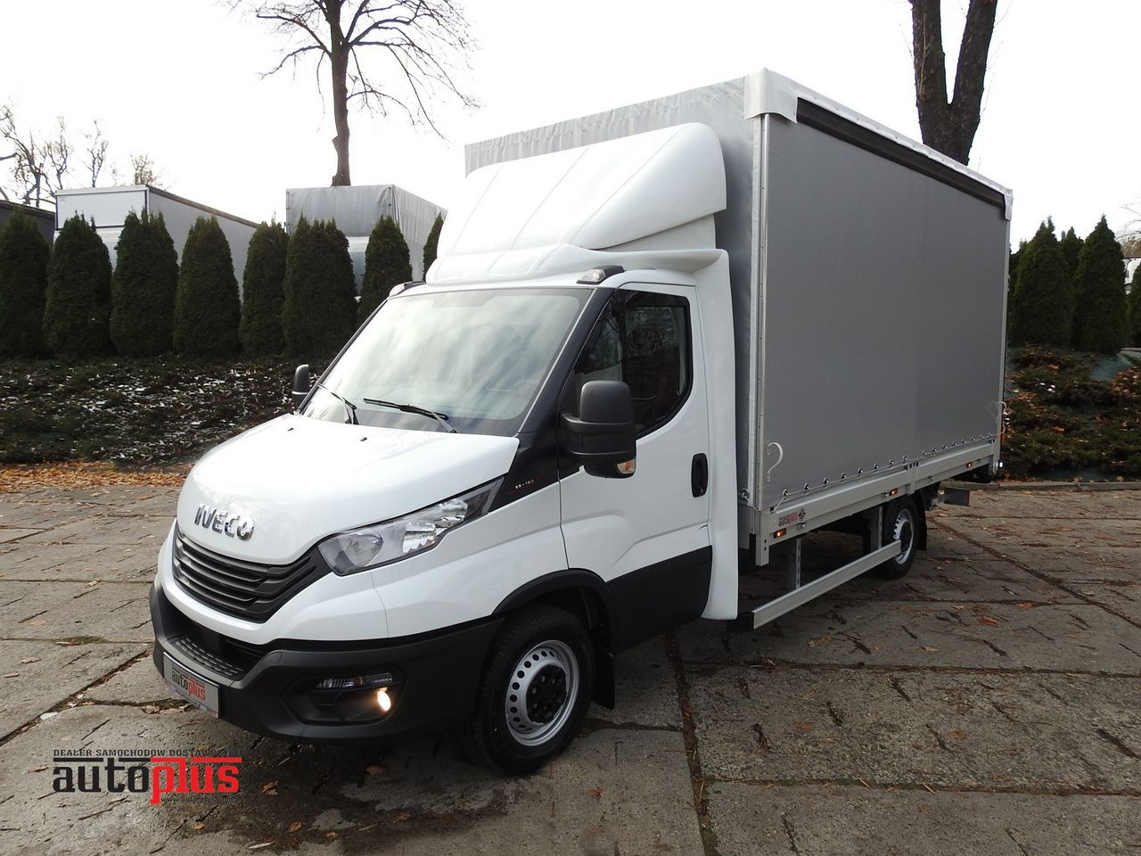 IVECO DAILY 35S16 NEW TARPAULIN LIFT 8 PALLETS CRUISE CONTROL AIR CONDITIONING 160HP - Dostavno vozilo s ponjavo: slika 1 IVECO DAILY 35S16 NEW TARPAULIN LIFT 8 PALLETS CRUISE CONTROL AIR CONDITIONING 160HP - Dostavno vozilo s ponjavo: slika 1