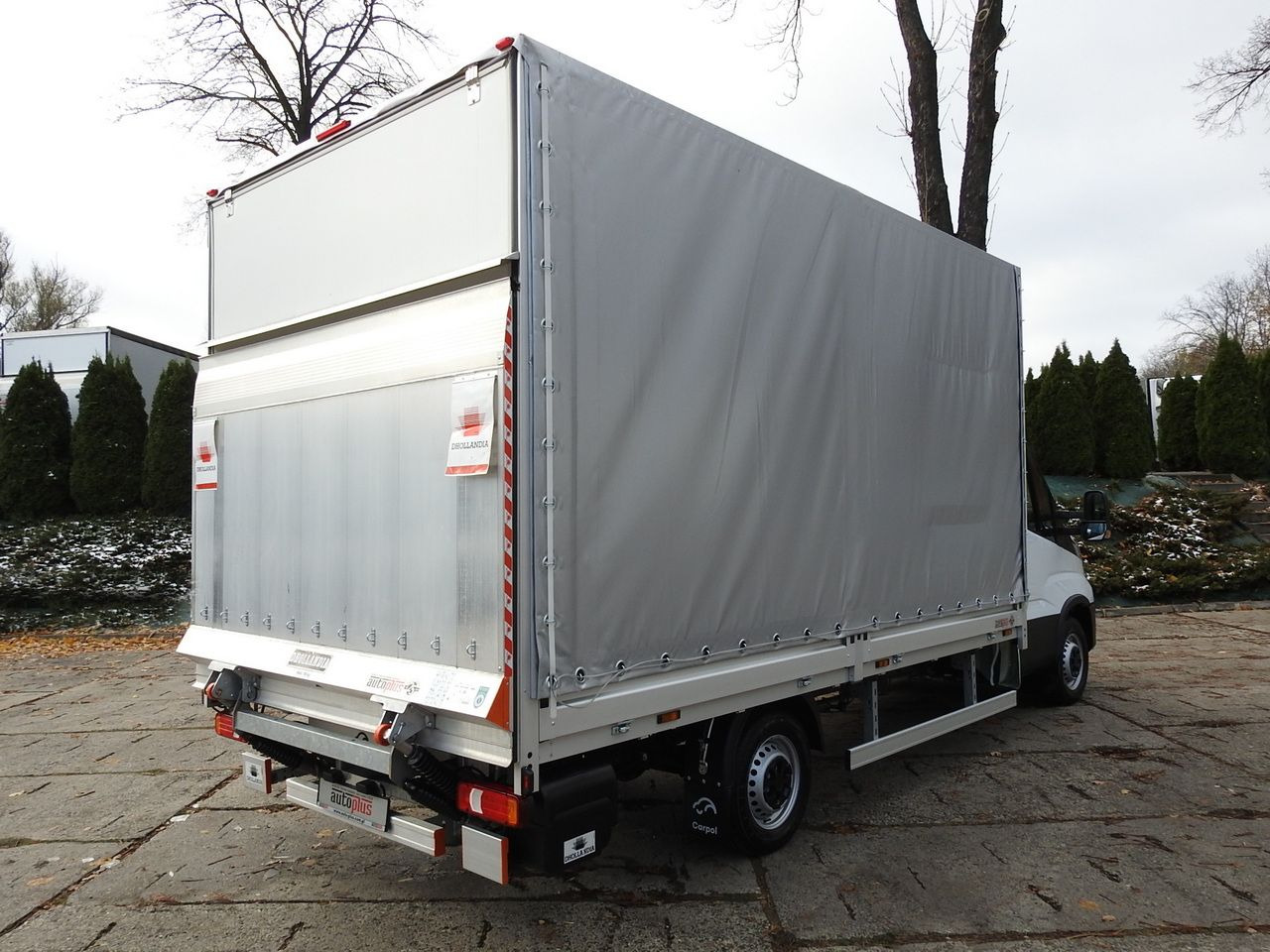 IVECO DAILY 35S16 NEW TARPAULIN LIFT 8 PALLETS CRUISE CONTROL AIR CONDITIONING 160HP - Dostavno vozilo s ponjavo: slika 3 IVECO DAILY 35S16 NEW TARPAULIN LIFT 8 PALLETS CRUISE CONTROL AIR CONDITIONING 160HP - Dostavno vozilo s ponjavo: slika 3