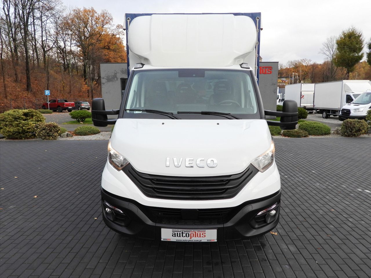 IVECO DAILY 50C16 TARPAULIN 10 PALLETS CRUISE CONTROL TWIN WHEELS AIR CONDITIONING 160HP - Dostavno vozilo s ponjavo: slika 5 IVECO DAILY 50C16 TARPAULIN 10 PALLETS CRUISE CONTROL TWIN WHEELS AIR CONDITIONING 160HP - Dostavno vozilo s ponjavo: slika 5