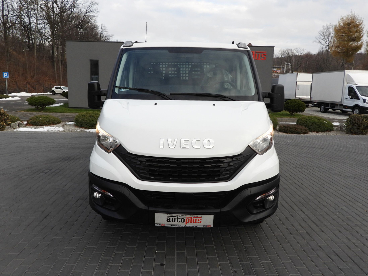 IVECO DAILY 50C16 THREE-WAY TIPPER DOUBLE CABIN DOKA 6 SEATS CRUISE CONTROL PNEUMATICS TWIN WHEELS AIR CONDITIONING 160HP - Dostavno vozilo prekucnik: slika 5 IVECO DAILY 50C16 THREE-WAY TIPPER DOUBLE CABIN DOKA 6 SEATS CRUISE CONTROL PNEUMATICS TWIN WHEELS AIR CONDITIONING 160HP - Dostavno vozilo prekucnik: slika 5