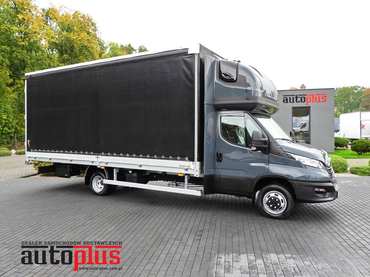 IVECO DAILY 50C18 TARPAULIN 14 PALLETS WEBASTO CRUISE CONTROL PNEUMATICS TWIN WHEELS AIR CONDITIONING 180HP - Dostavno vozilo s ponjavo: slika 1 IVECO DAILY 50C18 TARPAULIN 14 PALLETS WEBASTO CRUISE CONTROL PNEUMATICS TWIN WHEELS AIR CONDITIONING 180HP - Dostavno vozilo s ponjavo: slika 1
