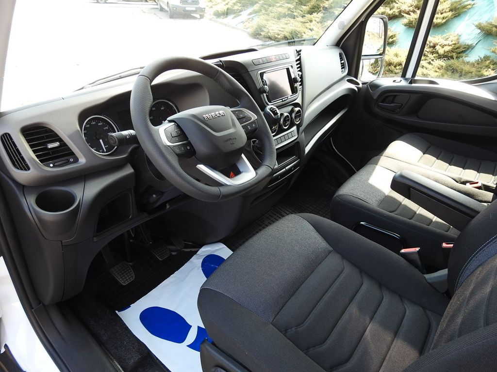 Iveco DAILY 35S18 PRITSCHE PLANE 10 PALETTEN AUFZUG - Dostavno vozilo s ponjavo: slika 2 Iveco DAILY 35S18 PRITSCHE PLANE 10 PALETTEN AUFZUG - Dostavno vozilo s ponjavo: slika 2