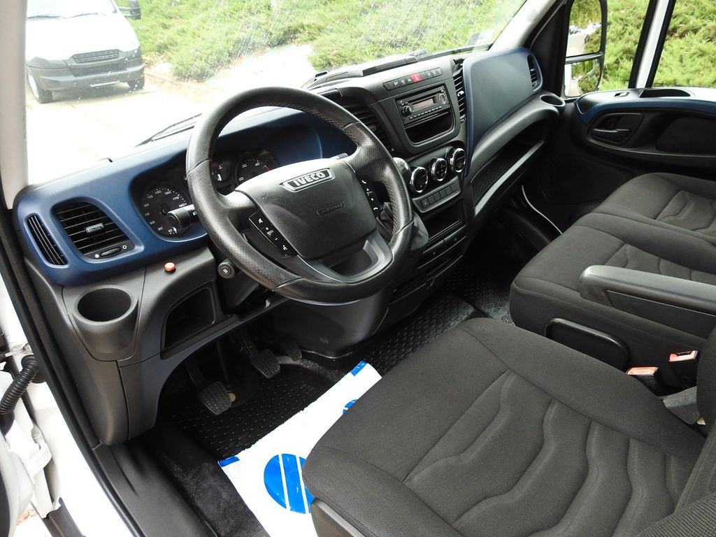 Iveco DAILY 35S18 PRITSCHE PLANE 10 PALETTEN AUFZUG - Dostavno vozilo s ponjavo: slika 2 Iveco DAILY 35S18 PRITSCHE PLANE 10 PALETTEN AUFZUG - Dostavno vozilo s ponjavo: slika 2