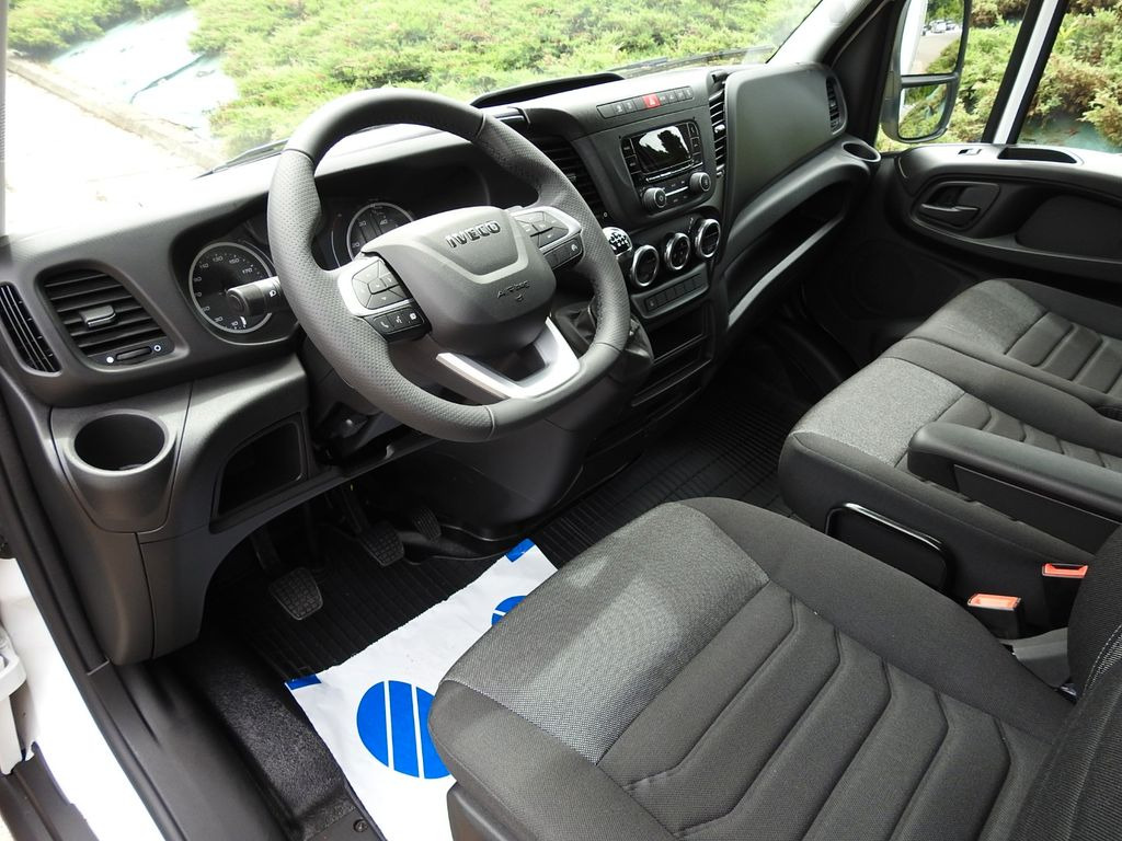 Iveco DAILY 35S18 PRITSCHE PLANE 10 PALETTEN WEBASTO - Dostavno vozilo s ponjavo, Dostavno vozilo z dvojno kabino: slika 2 Iveco DAILY 35S18 PRITSCHE PLANE 10 PALETTEN WEBASTO - Dostavno vozilo s ponjavo, Dostavno vozilo z dvojno kabino: slika 2