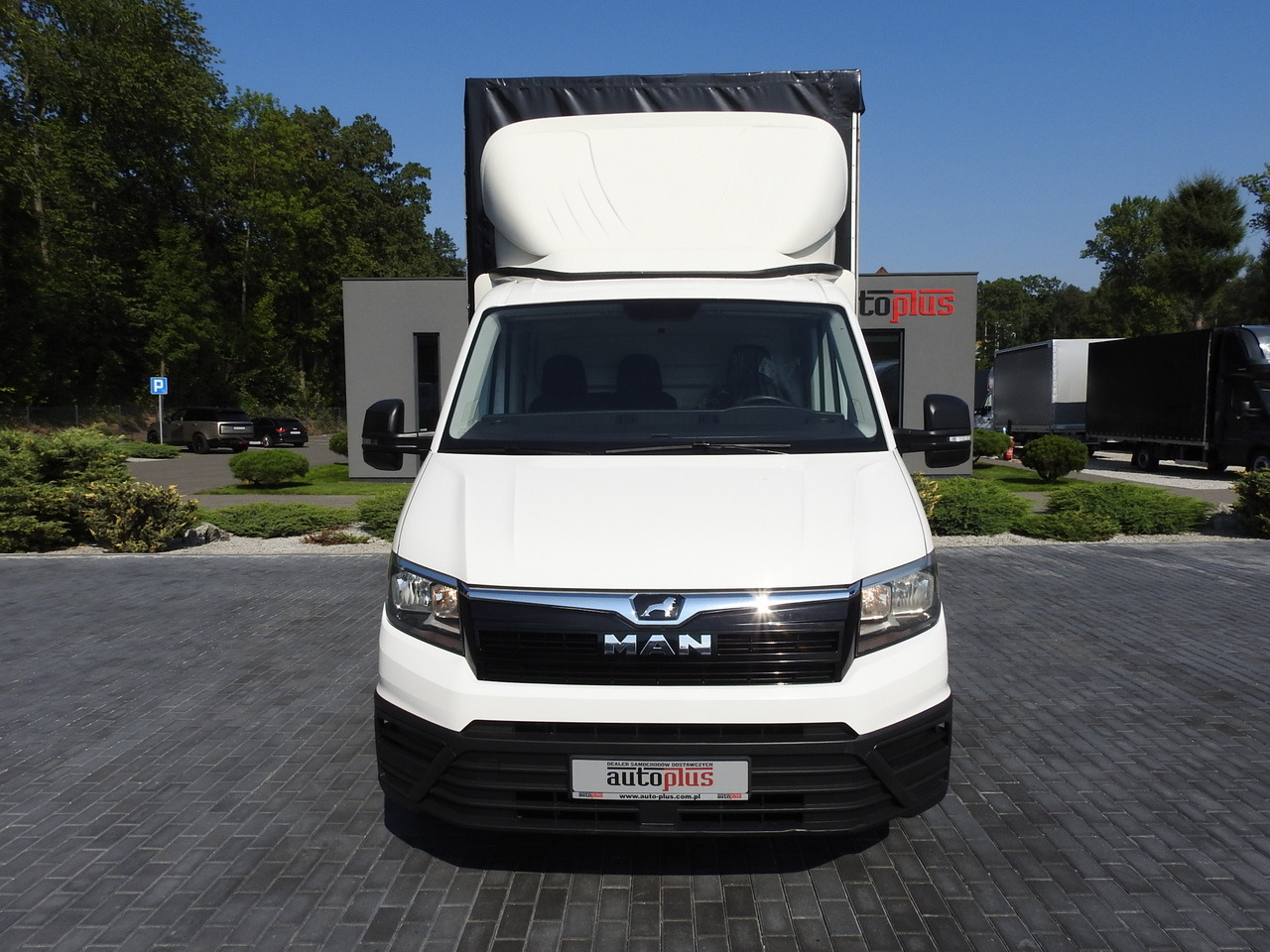 MAN TGE TARPAULIN 10 PALLETS AIR CONDITIONING 180HP - Dostavno vozilo s ponjavo: slika 5 MAN TGE TARPAULIN 10 PALLETS AIR CONDITIONING 180HP - Dostavno vozilo s ponjavo: slika 5