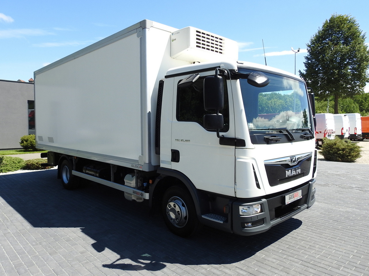 MAN TGL 10.180 REGRIGERATOR BOX -20*C 11 PALLETS POWER SUPPLY 230V AIR CONDITIONING PNEUMATICS TWIN WHEELS 180HP - Tovornjak hladilnik: slika 4 MAN TGL 10.180 REGRIGERATOR BOX -20*C 11 PALLETS POWER SUPPLY 230V AIR CONDITIONING PNEUMATICS TWIN WHEELS 180HP - Tovornjak hladilnik: slika 4