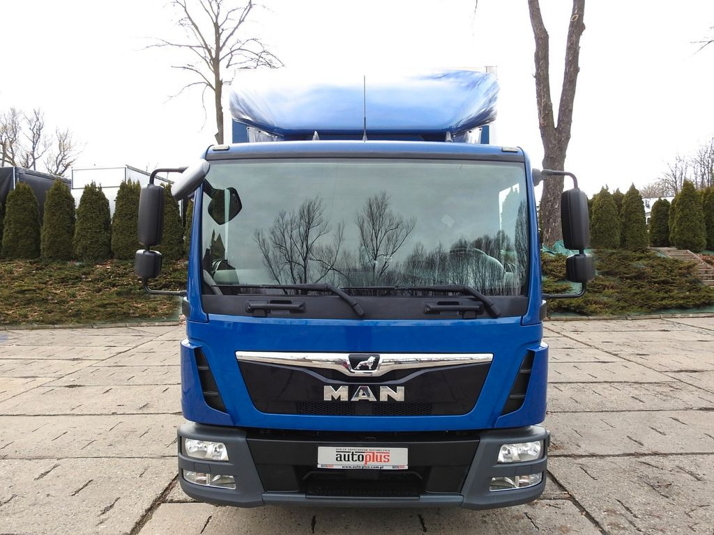 MAN TGL 12.220 KOFFER 18 PALETTEN ZWILLINGSRÄDER - Tovornjak zabojnik: slika 5 MAN TGL 12.220 KOFFER 18 PALETTEN ZWILLINGSRÄDER - Tovornjak zabojnik: slika 5