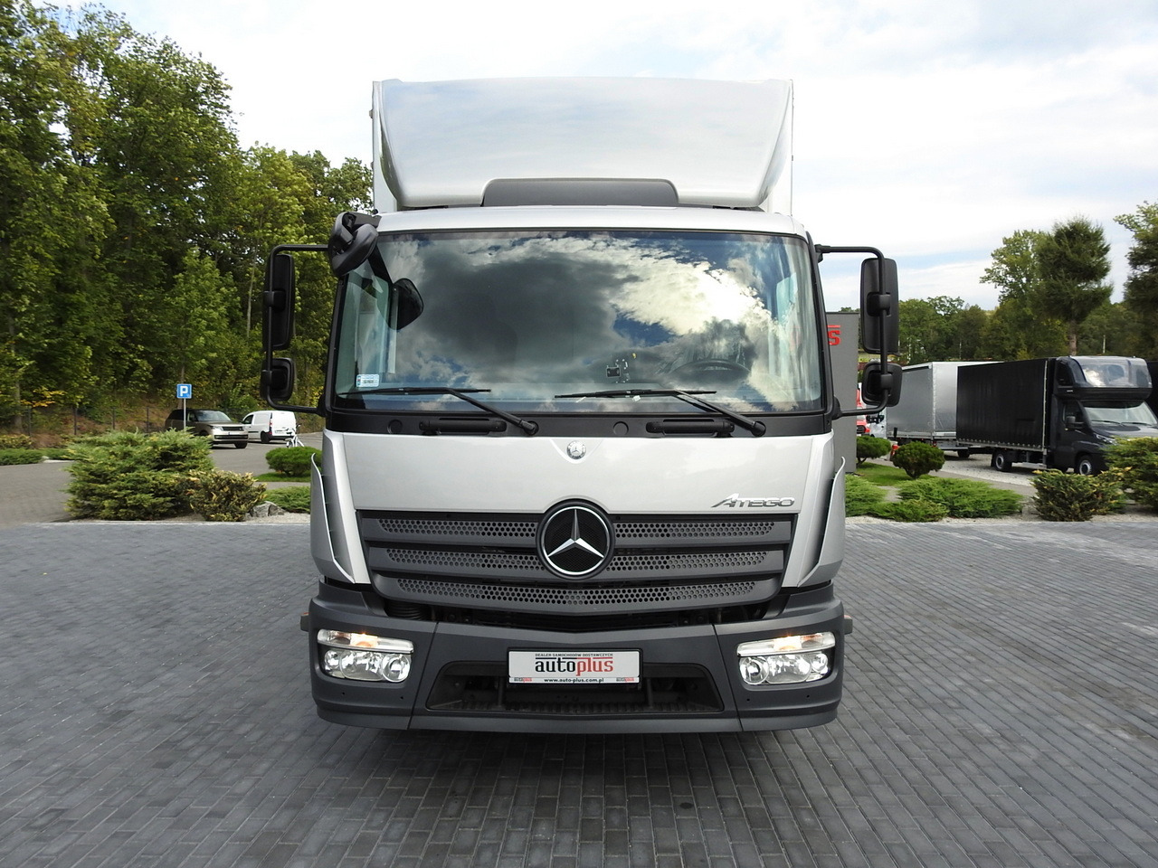 MERCEDES ATEGO 1221 TARPAULIN LIFT 16 PALLETS WEBASTO AIR CONDITIONING PNEUMATICS TWIN WHEELS 230HP - Dostavno vozilo s ponjavo: slika 5 MERCEDES ATEGO 1221 TARPAULIN LIFT 16 PALLETS WEBASTO AIR CONDITIONING PNEUMATICS TWIN WHEELS 230HP - Dostavno vozilo s ponjavo: slika 5