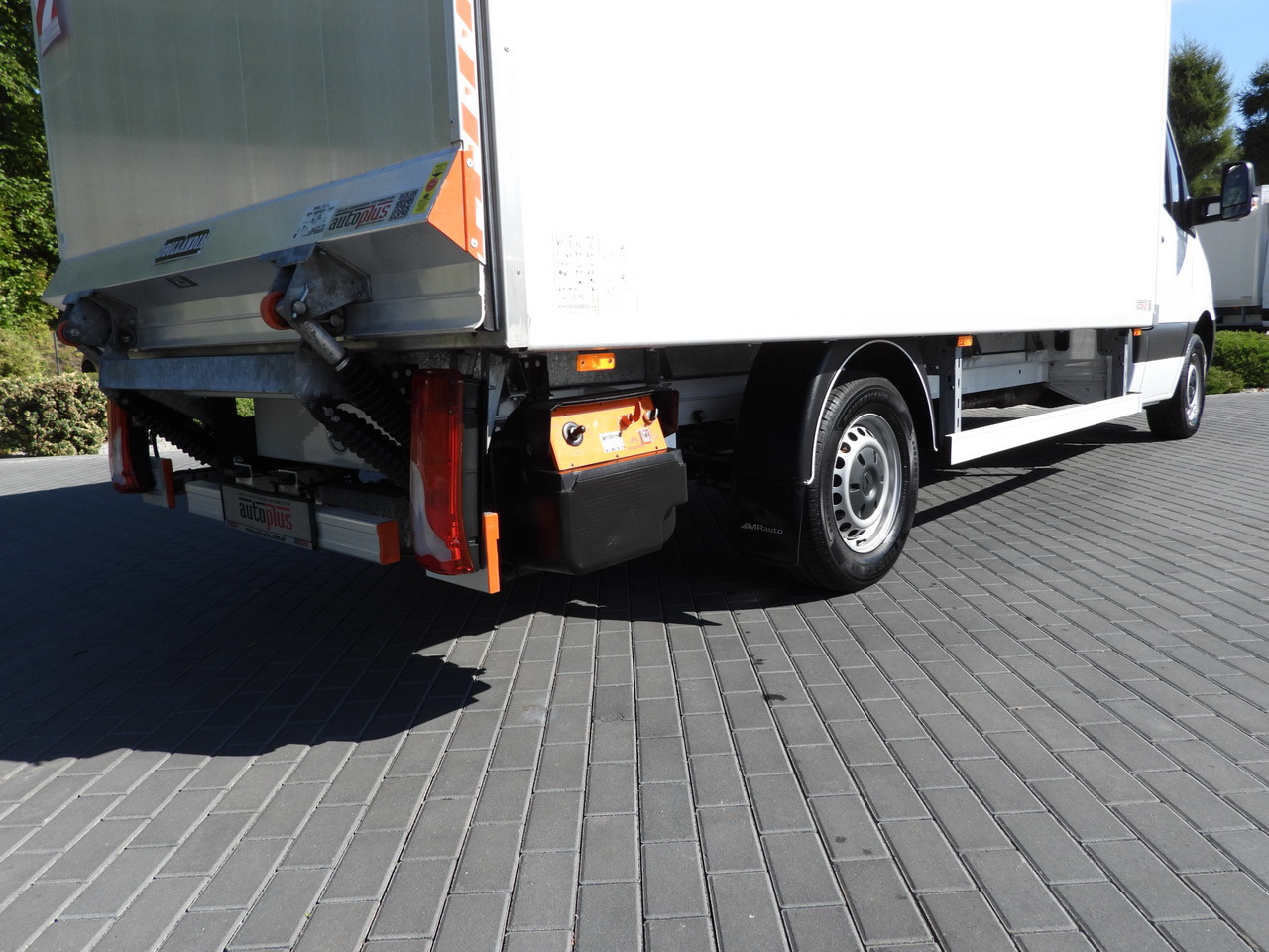 Dostavno vozilo z zabojnikom MERCEDES SPRINTER 315 BOX LIFT 8 PALLETS AIR CONDITIONING 150HP: slika 21 Dostavno vozilo z zabojnikom MERCEDES SPRINTER 315 BOX LIFT 8 PALLETS AIR CONDITIONING 150HP: slika 21