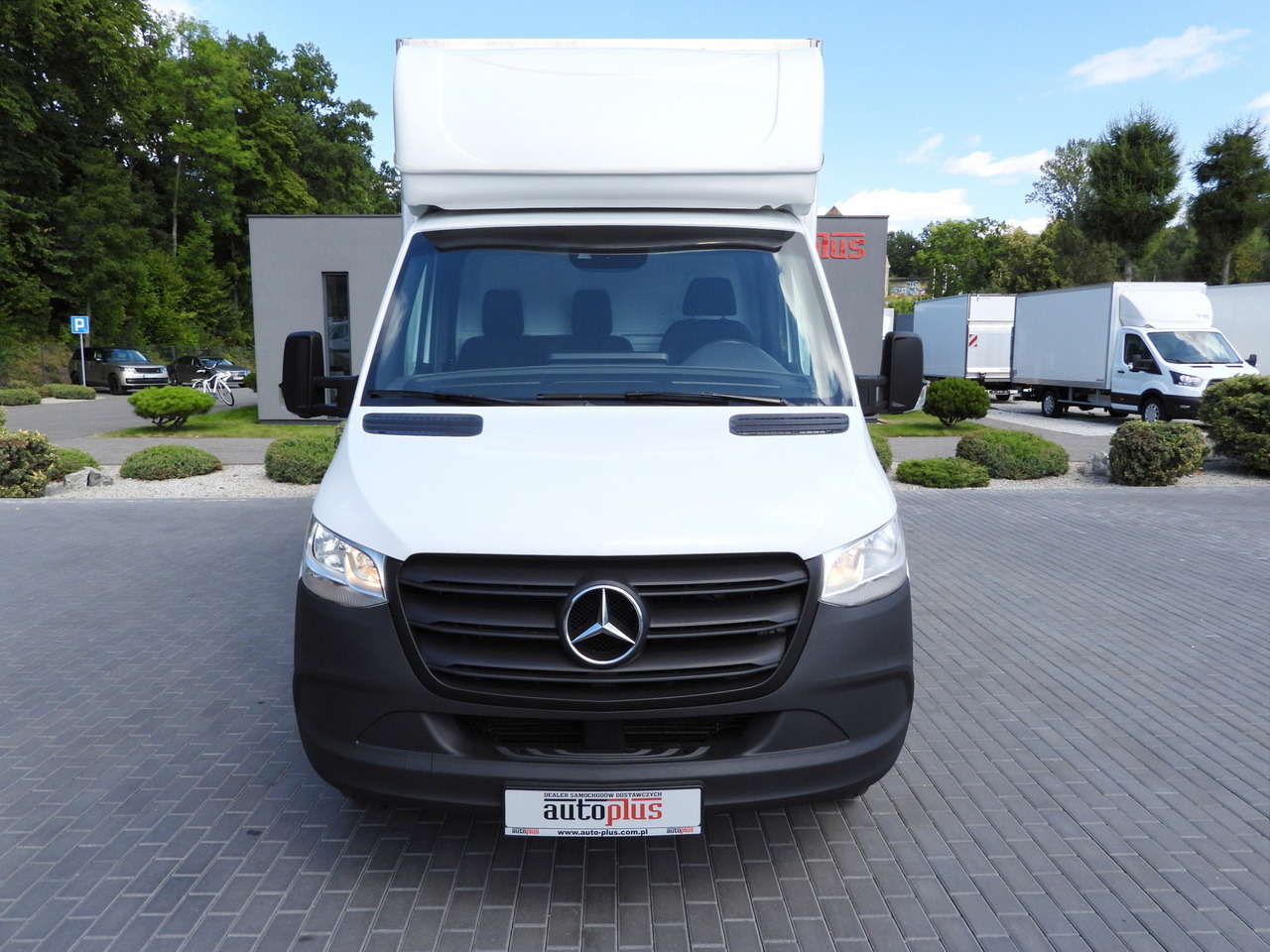 MERCEDES SPRINTER 514 BOX LIFT 8 PALLETS CRUISE CONTROL TWIN WHEELS AIR CONDITIONING 140HP - Dostavno vozilo z zabojnikom: slika 5 MERCEDES SPRINTER 514 BOX LIFT 8 PALLETS CRUISE CONTROL TWIN WHEELS AIR CONDITIONING 140HP - Dostavno vozilo z zabojnikom: slika 5