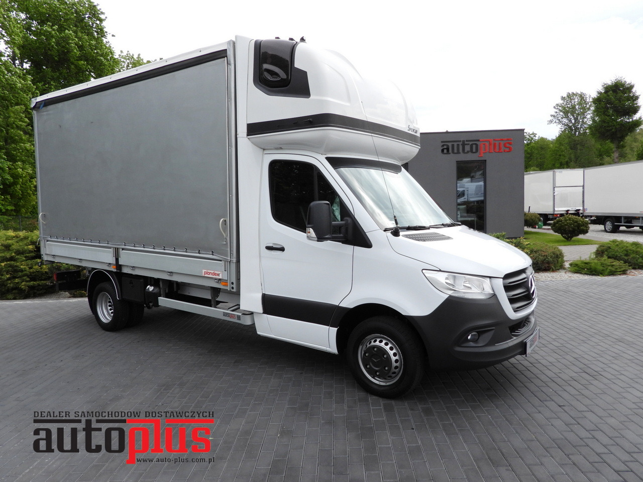 MERCEDES SPRINTER 519 TARPAULIN 8 PALLETS WEBASTO CRUISE CONTROL TWIN WHEELS AIR CONDITIONING 190HP - Dostavno vozilo s ponjavo: slika 1 MERCEDES SPRINTER 519 TARPAULIN 8 PALLETS WEBASTO CRUISE CONTROL TWIN WHEELS AIR CONDITIONING 190HP - Dostavno vozilo s ponjavo: slika 1