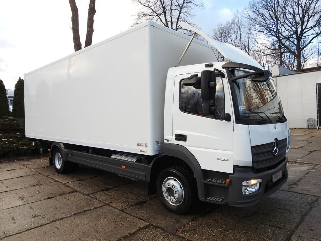 Mercedes-Benz ATEGO 12.24 KOFFER 18 PALETTEN AUFZUG - Tovornjak zabojnik: slika 4 Mercedes-Benz ATEGO 12.24 KOFFER 18 PALETTEN AUFZUG - Tovornjak zabojnik: slika 4