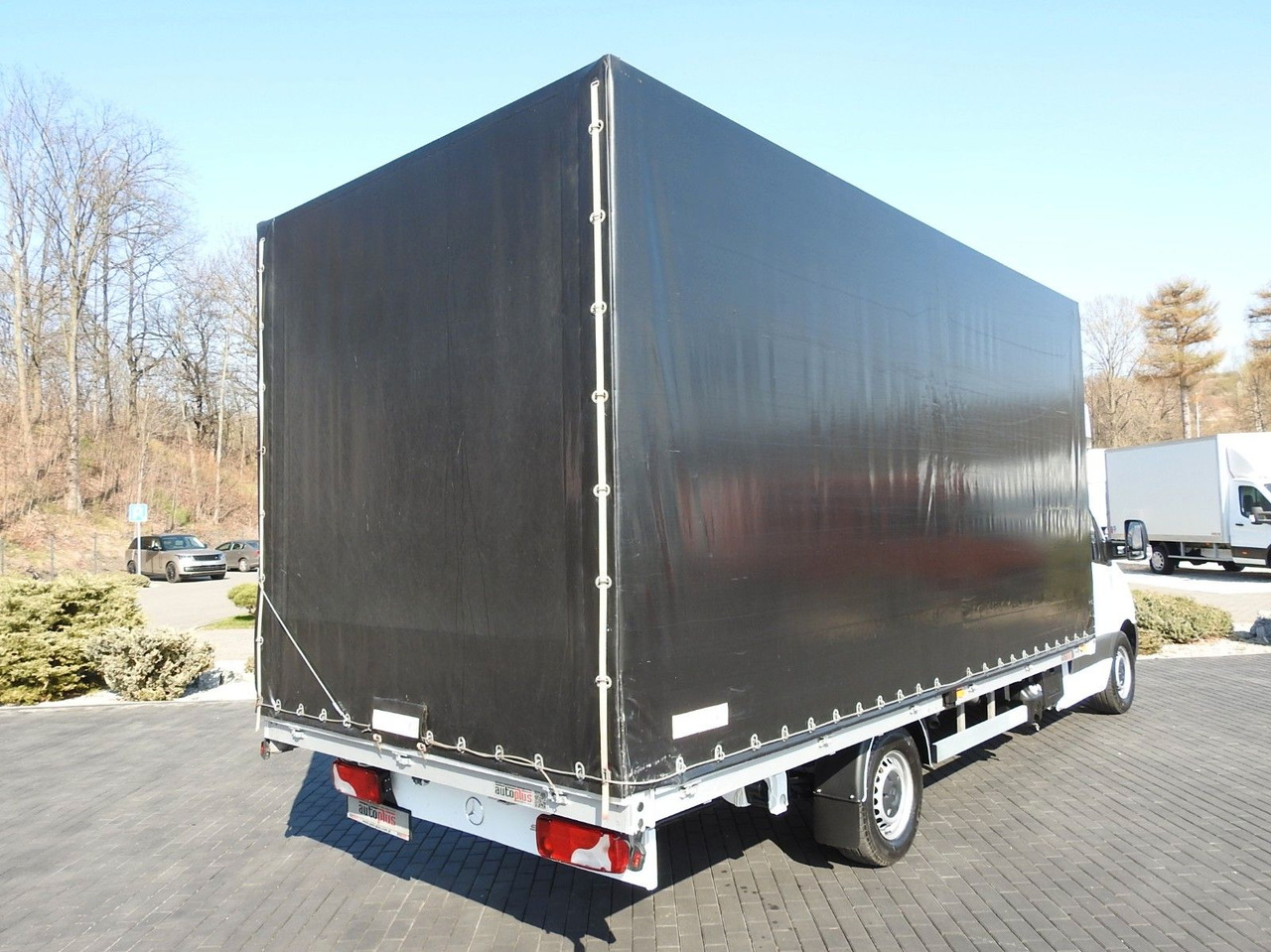 Mercedes-Benz SPRINTER PRITSCHE PLANE 10 PALETTEN KLIMAANLAGE - Dostavno vozilo s ponjavo: slika 3 Mercedes-Benz SPRINTER PRITSCHE PLANE 10 PALETTEN KLIMAANLAGE - Dostavno vozilo s ponjavo: slika 3
