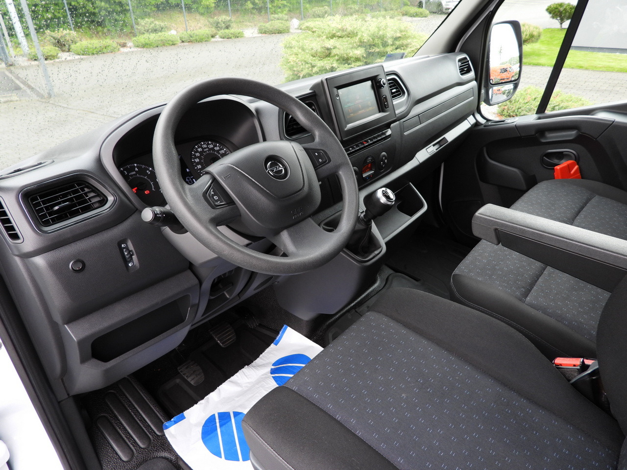 OPEL MOVANO TARPAULIN 10 PALLETS CRUISE CONTROL NAVIGATION LED LIGHTS PNEUMATICS AIR CONDITIONING 165HP - Dostavno vozilo s ponjavo: slika 2 OPEL MOVANO TARPAULIN 10 PALLETS CRUISE CONTROL NAVIGATION LED LIGHTS PNEUMATICS AIR CONDITIONING 165HP - Dostavno vozilo s ponjavo: slika 2