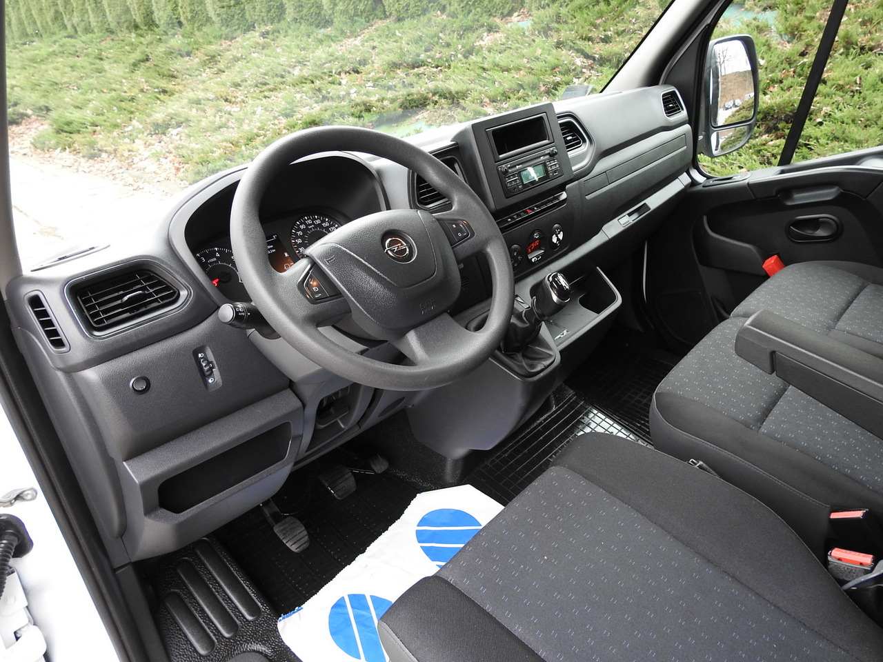 OPEL MOVANO TARPAULIN LIFT 10 PALLETS CRUISE CONTROL AIR CONDITIONING LED LIGHTS PNEUMATICS TWIN WHEELS 165HP - Dostavno vozilo s ponjavo: slika 2 OPEL MOVANO TARPAULIN LIFT 10 PALLETS CRUISE CONTROL AIR CONDITIONING LED LIGHTS PNEUMATICS TWIN WHEELS 165HP - Dostavno vozilo s ponjavo: slika 2