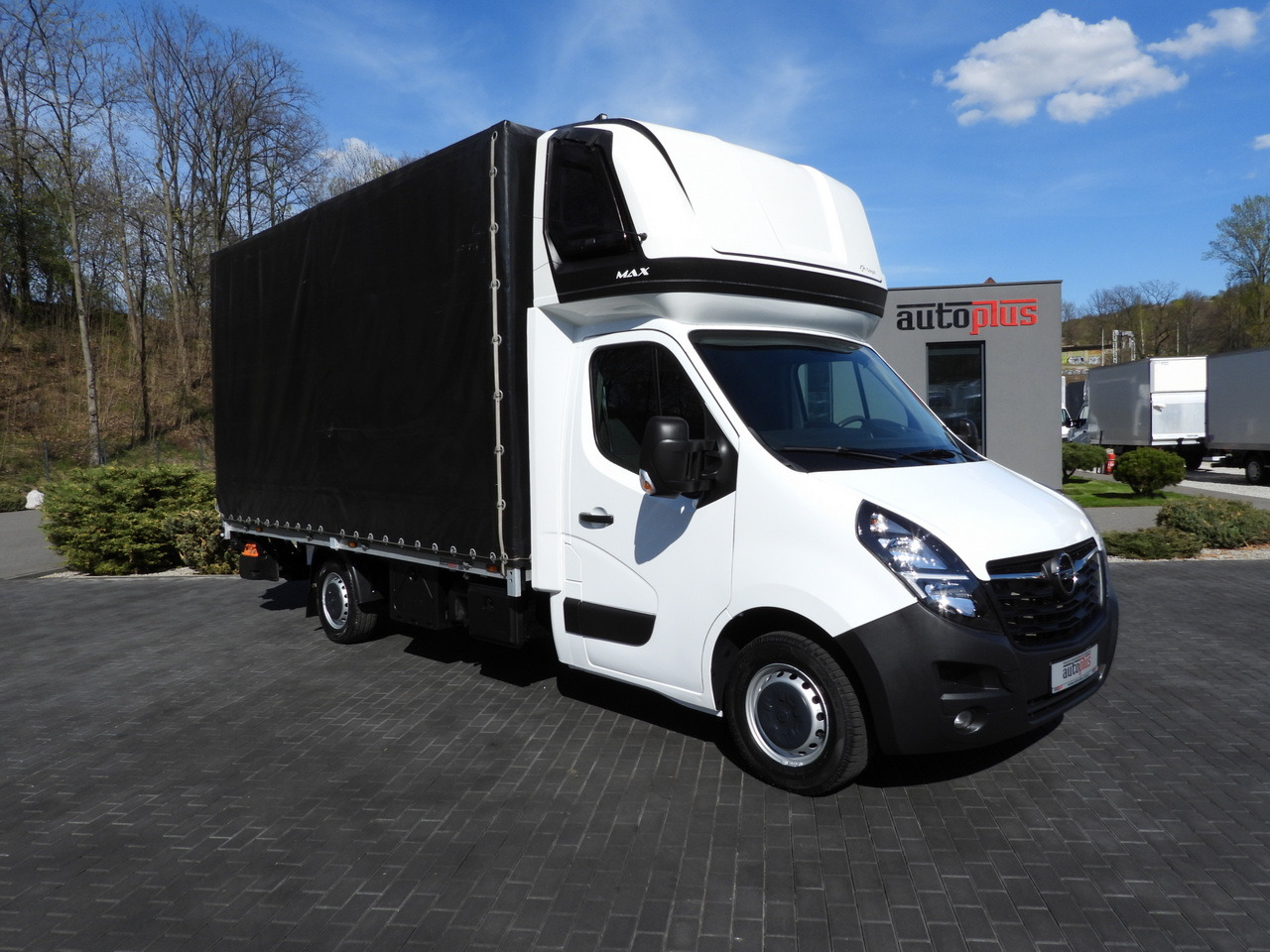 OPEL MOVANO TARPAULIN LIFT 9 PALLETS WEBASTO CRUISE CONTROL LED LIGHTS PNEUMATICS AIR CONDITIONING 165HP - Dostavno vozilo s ponjavo: slika 4 OPEL MOVANO TARPAULIN LIFT 9 PALLETS WEBASTO CRUISE CONTROL LED LIGHTS PNEUMATICS AIR CONDITIONING 165HP - Dostavno vozilo s ponjavo: slika 4