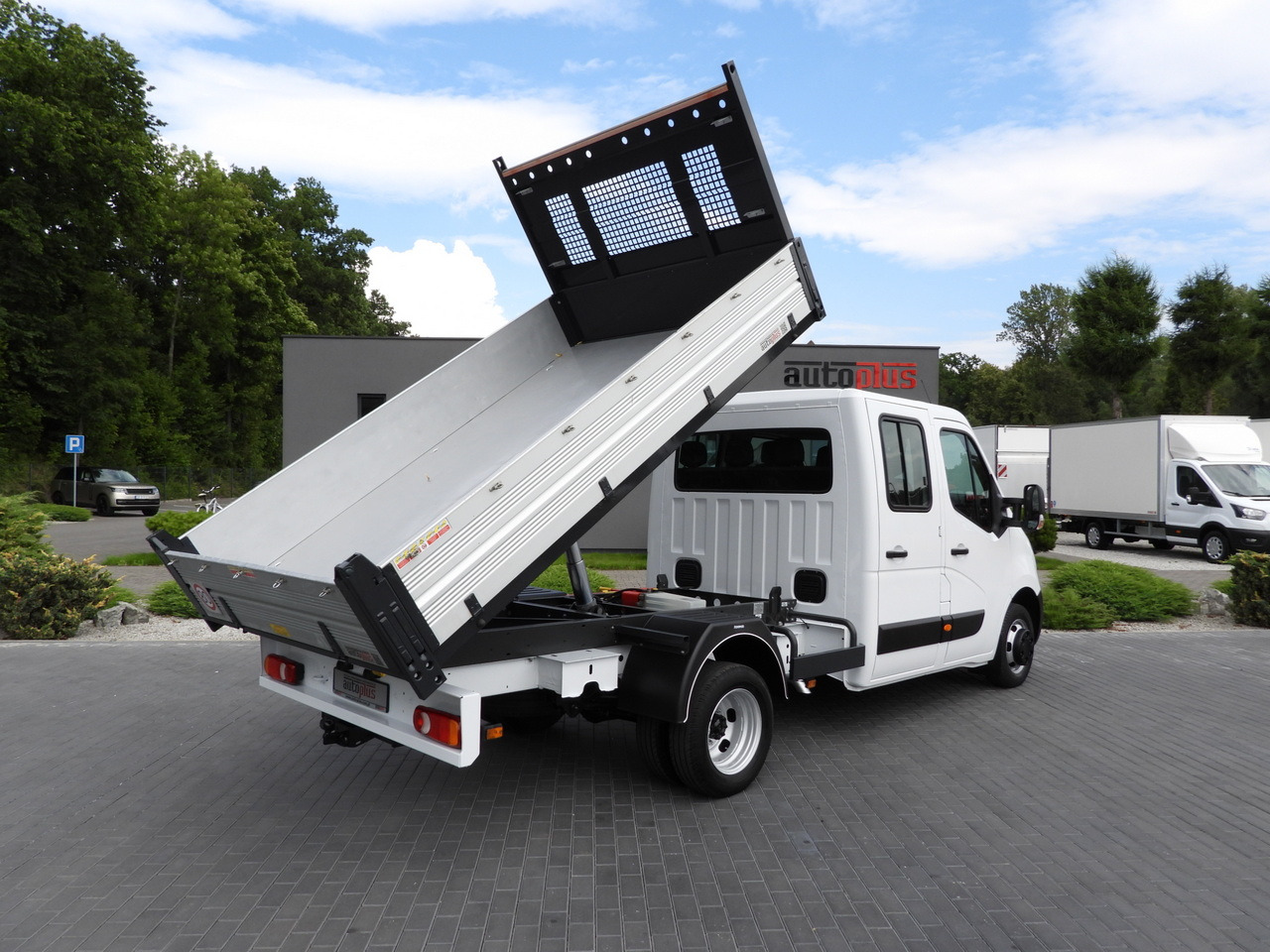 OPEL MOVANO TIPPER DOUBLE CABIN DOKA 7 SEATS LED LIGHTS TWIN WHEELS AIR CONDITIONING 145HP - Tovornjak prekucnik: slika 3 OPEL MOVANO TIPPER DOUBLE CABIN DOKA 7 SEATS LED LIGHTS TWIN WHEELS AIR CONDITIONING 145HP - Tovornjak prekucnik: slika 3
