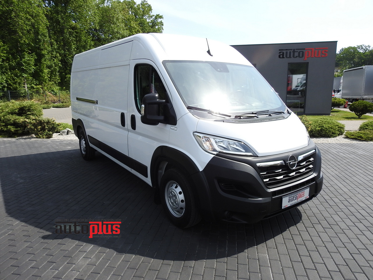 OPEL MOVANO VAN CRUISE CONTROL AIR CONDITIONING 140HP - Furgon: slika 1 OPEL MOVANO VAN CRUISE CONTROL AIR CONDITIONING 140HP - Furgon: slika 1