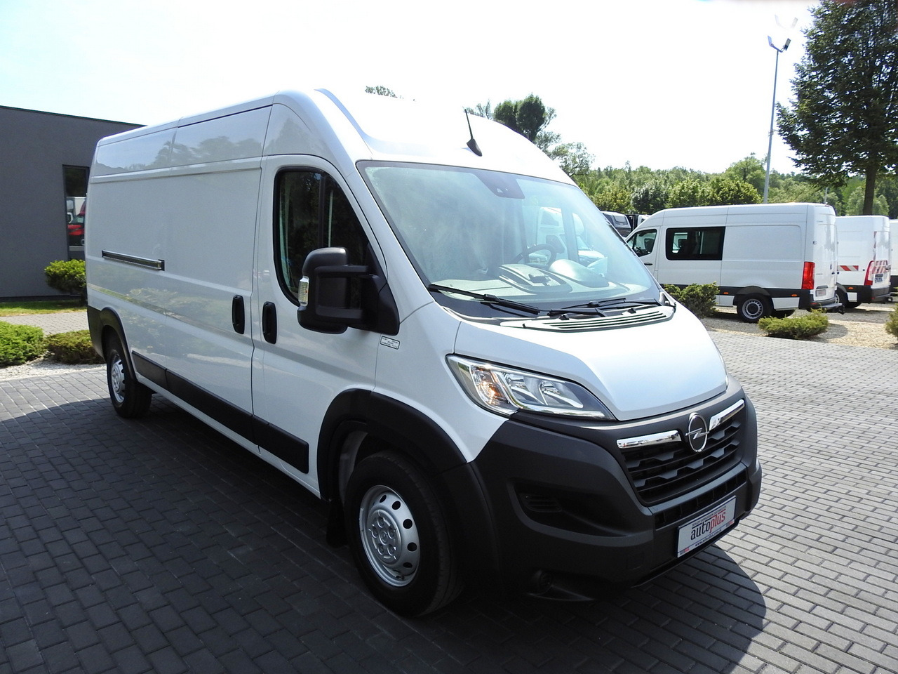 OPEL MOVANO VAN CRUISE CONTROL AIR CONDITIONING 140HP - Furgon: slika 4 OPEL MOVANO VAN CRUISE CONTROL AIR CONDITIONING 140HP - Furgon: slika 4
