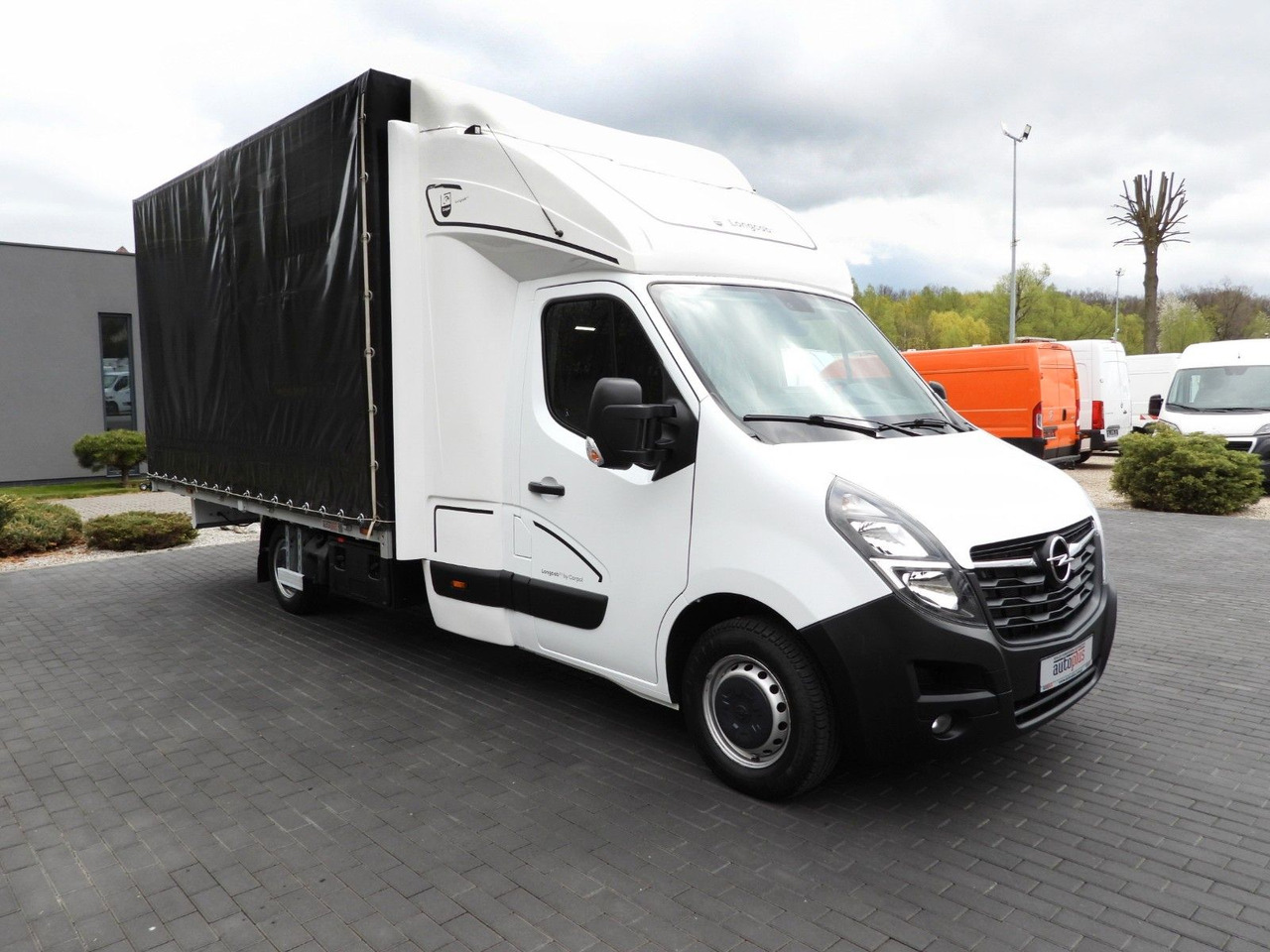 Opel MOVANO PRITSCHE PLANE 10 PALETTEN WEBASTO A/C - Dostavno vozilo s ponjavo, Dostavno vozilo z dvojno kabino: slika 4 Opel MOVANO PRITSCHE PLANE 10 PALETTEN WEBASTO A/C - Dostavno vozilo s ponjavo, Dostavno vozilo z dvojno kabino: slika 4