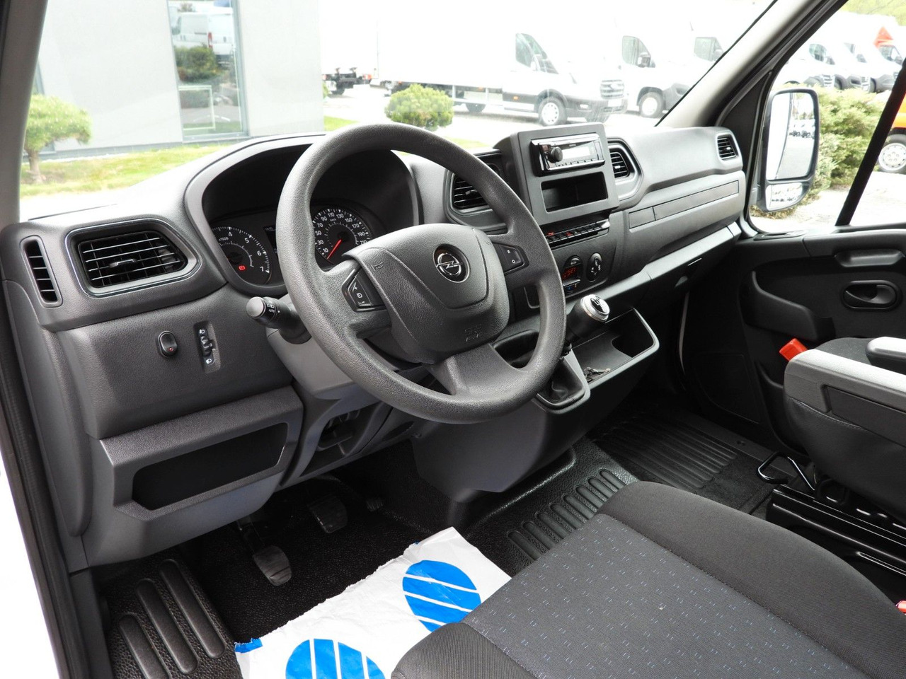 Opel MOVANO PRITSCHE PLANE 10 PALETTEN WEBASTO A/C - Dostavno vozilo s ponjavo, Dostavno vozilo z dvojno kabino: slika 2 Opel MOVANO PRITSCHE PLANE 10 PALETTEN WEBASTO A/C - Dostavno vozilo s ponjavo, Dostavno vozilo z dvojno kabino: slika 2