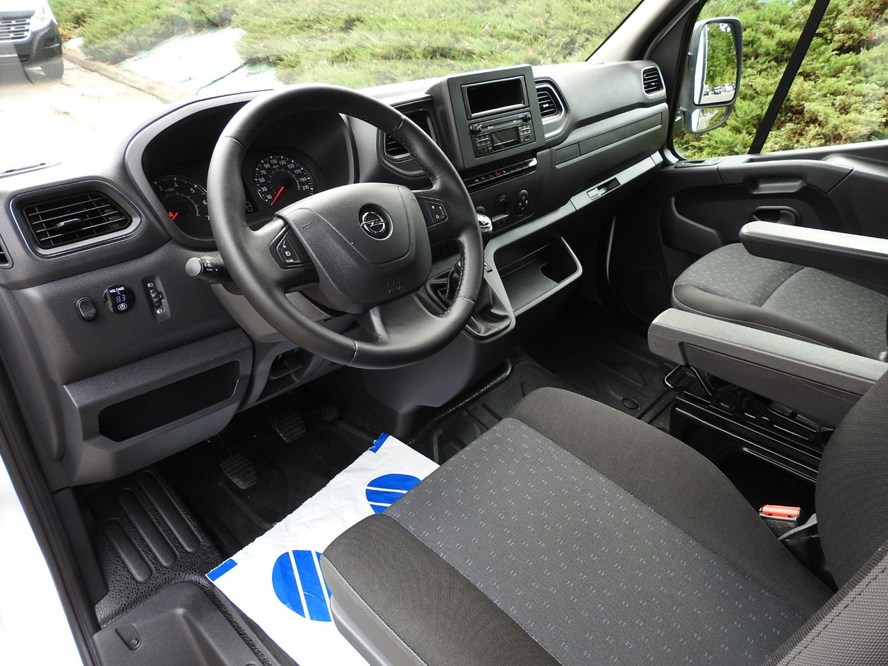 Opel MOVANO PRITSCHE PLANE 10 PALETTEN WEBASTO A/C - Dostavno vozilo s ponjavo, Dostavno vozilo z dvojno kabino: slika 2 Opel MOVANO PRITSCHE PLANE 10 PALETTEN WEBASTO A/C - Dostavno vozilo s ponjavo, Dostavno vozilo z dvojno kabino: slika 2