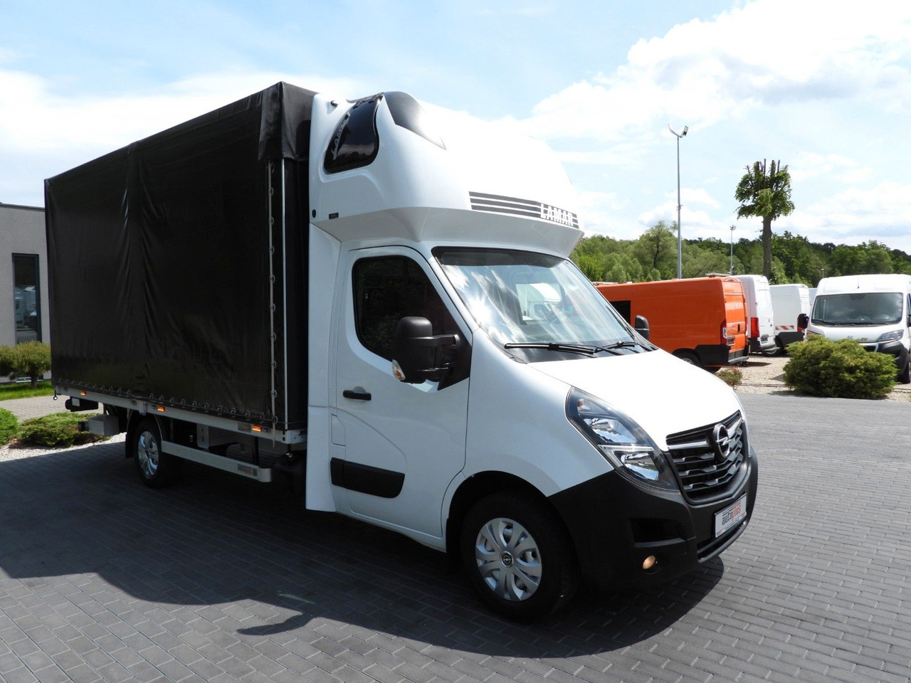 Opel MOVANO PRITSCHE PLANE AUFZUG 9 PALETTEN WEBASTO - Dostavno vozilo s ponjavo: slika 4 Opel MOVANO PRITSCHE PLANE AUFZUG 9 PALETTEN WEBASTO - Dostavno vozilo s ponjavo: slika 4