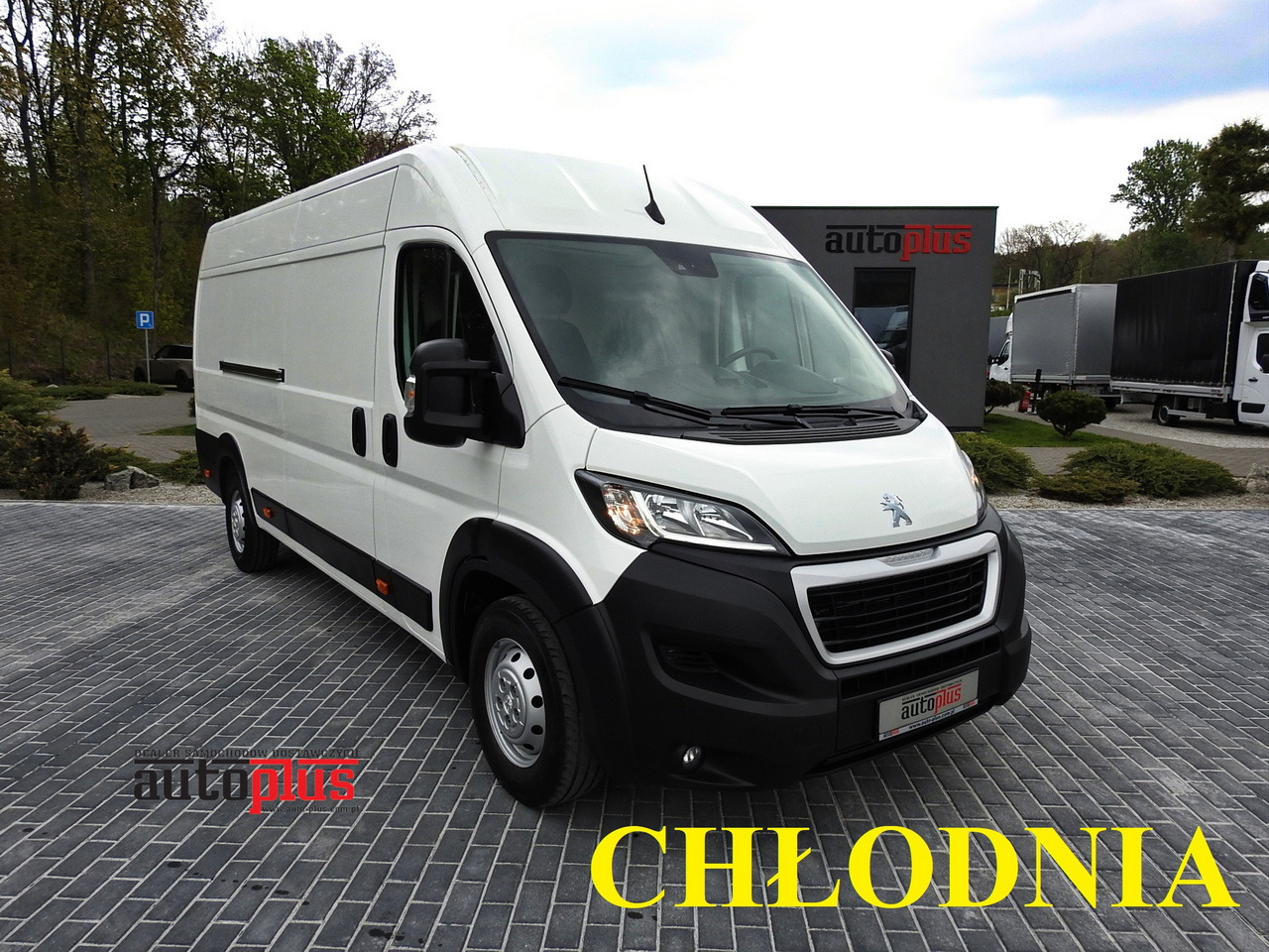 PEUGEOT BOXER REFRIGERATOR VAN 0*C CRUISE CONTROL NAVIGATION AIR CONDITIONING 135HP - Hladilno vozilo: slika 1 PEUGEOT BOXER REFRIGERATOR VAN 0*C CRUISE CONTROL NAVIGATION AIR CONDITIONING 135HP - Hladilno vozilo: slika 1
