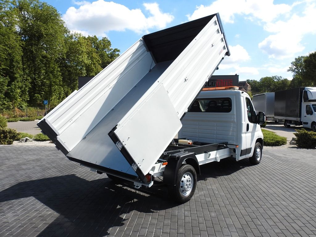 Peugeot BOXER DREISEITENKIPPER KLIMAANLAGE 130PS - Dostavno vozilo prekucnik: slika 3 Peugeot BOXER DREISEITENKIPPER KLIMAANLAGE 130PS - Dostavno vozilo prekucnik: slika 3