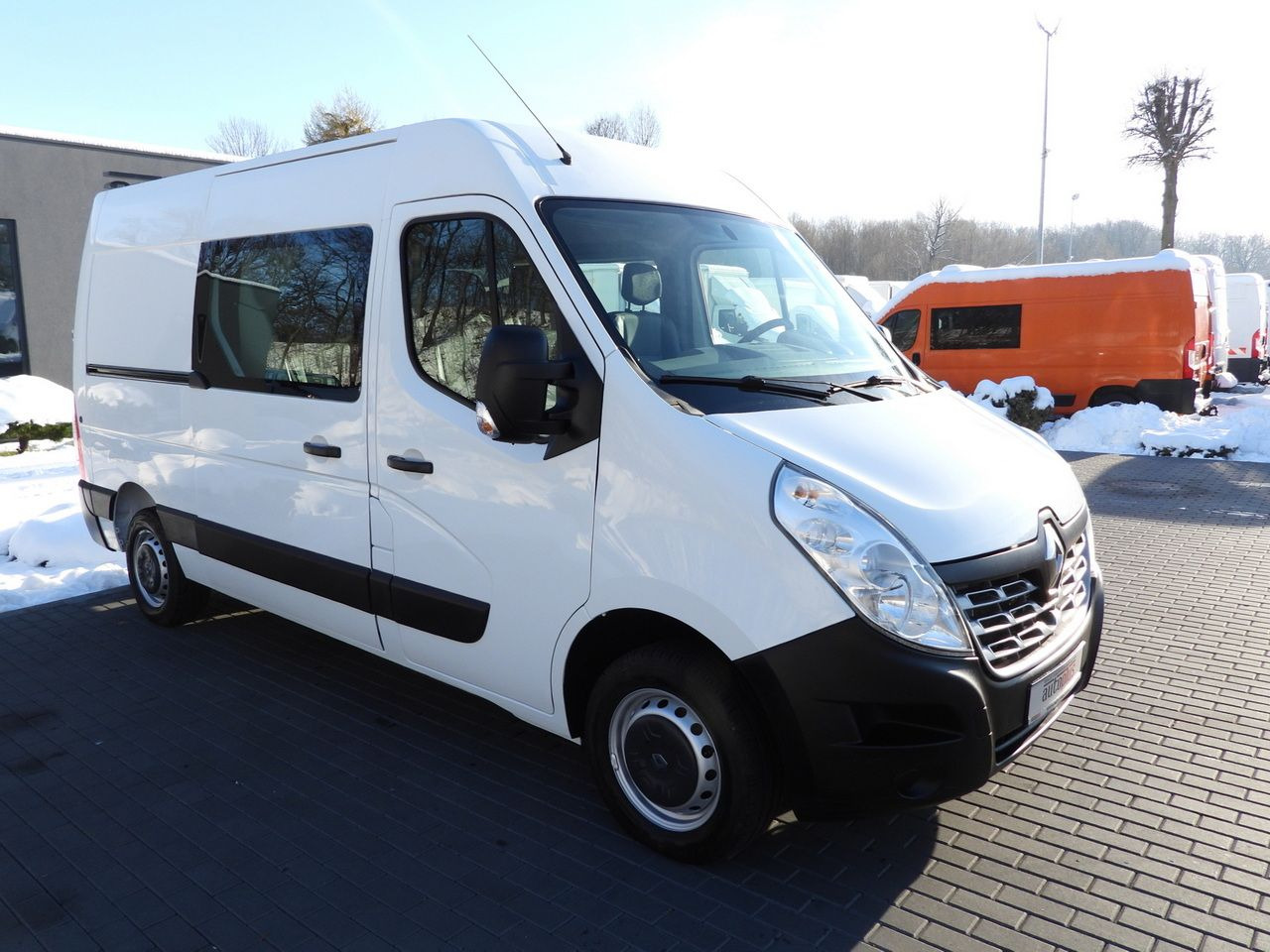 RENAULT MASTER BOX DELIVERY VAN 7 SEATS CRUISE CONTROL AIR CONDITIONING 110HP - Mali kombi: slika 4 RENAULT MASTER BOX DELIVERY VAN 7 SEATS CRUISE CONTROL AIR CONDITIONING 110HP - Mali kombi: slika 4