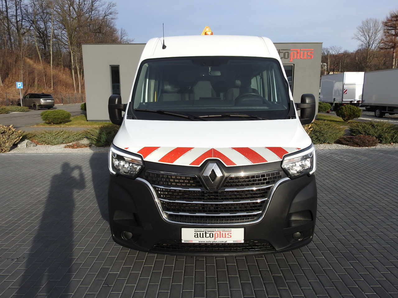 RENAULT MASTER BOX DELIVERY VAN 7 SEATS CRUISE CONTROL AIR CONDITIONING LED LIGHTS 135HP - Furgon: slika 5 RENAULT MASTER BOX DELIVERY VAN 7 SEATS CRUISE CONTROL AIR CONDITIONING LED LIGHTS 135HP - Furgon: slika 5