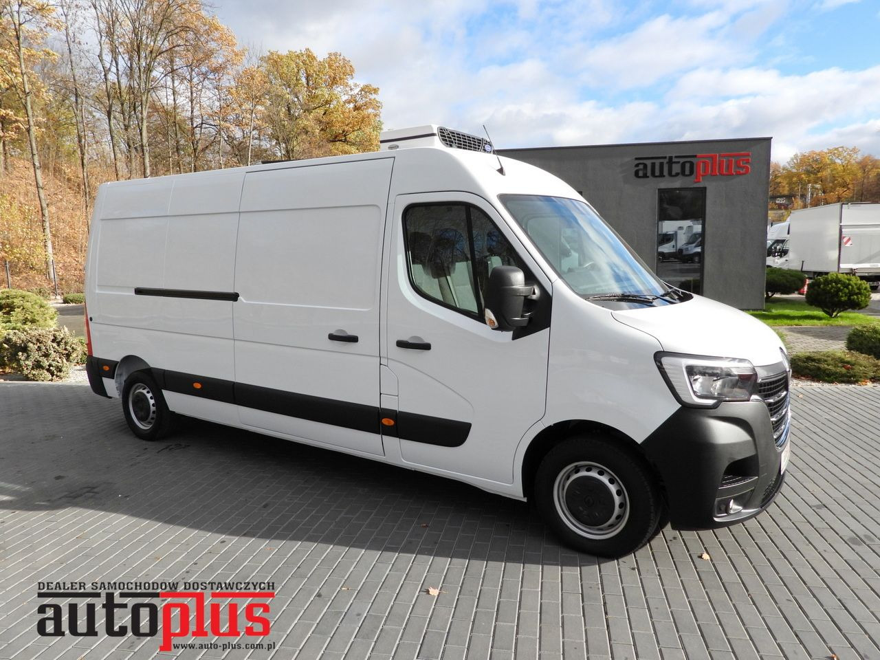 RENAULT MASTER REFRIGERATOR VAN 0*C CRUISE CONTROL LED LIGHTS AIR CONDITIONING 135HP - Hladilno vozilo: slika 1 RENAULT MASTER REFRIGERATOR VAN 0*C CRUISE CONTROL LED LIGHTS AIR CONDITIONING 135HP - Hladilno vozilo: slika 1