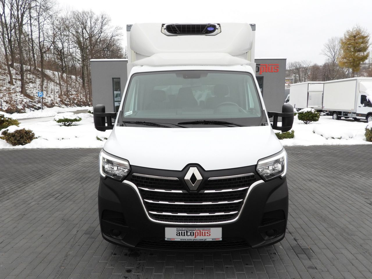 RENAULT MASTER REGRIGERATOR BOX 0*C LED LIGHTS AIR CONDITIONING 165HP - Hladilno vozilo: slika 5 RENAULT MASTER REGRIGERATOR BOX 0*C LED LIGHTS AIR CONDITIONING 165HP - Hladilno vozilo: slika 5