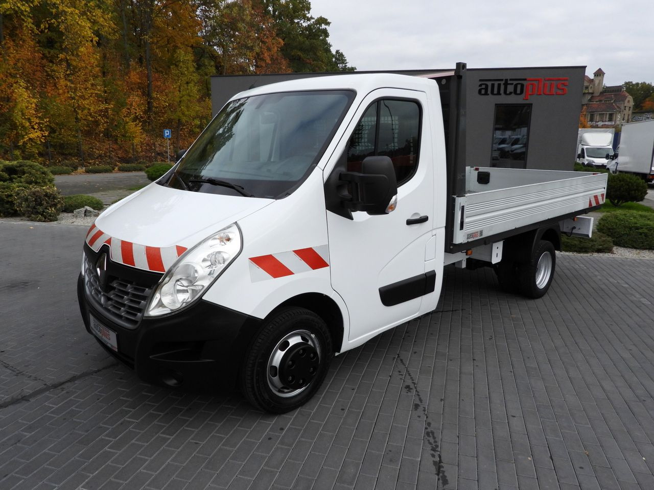 Dostavno vozilo s kesonom RENAULT MASTER STAKE BODY CRUISE CONTROL NAVIGATION TWIN WHEELS AIR CONDITIONING  130HP: slika 17
