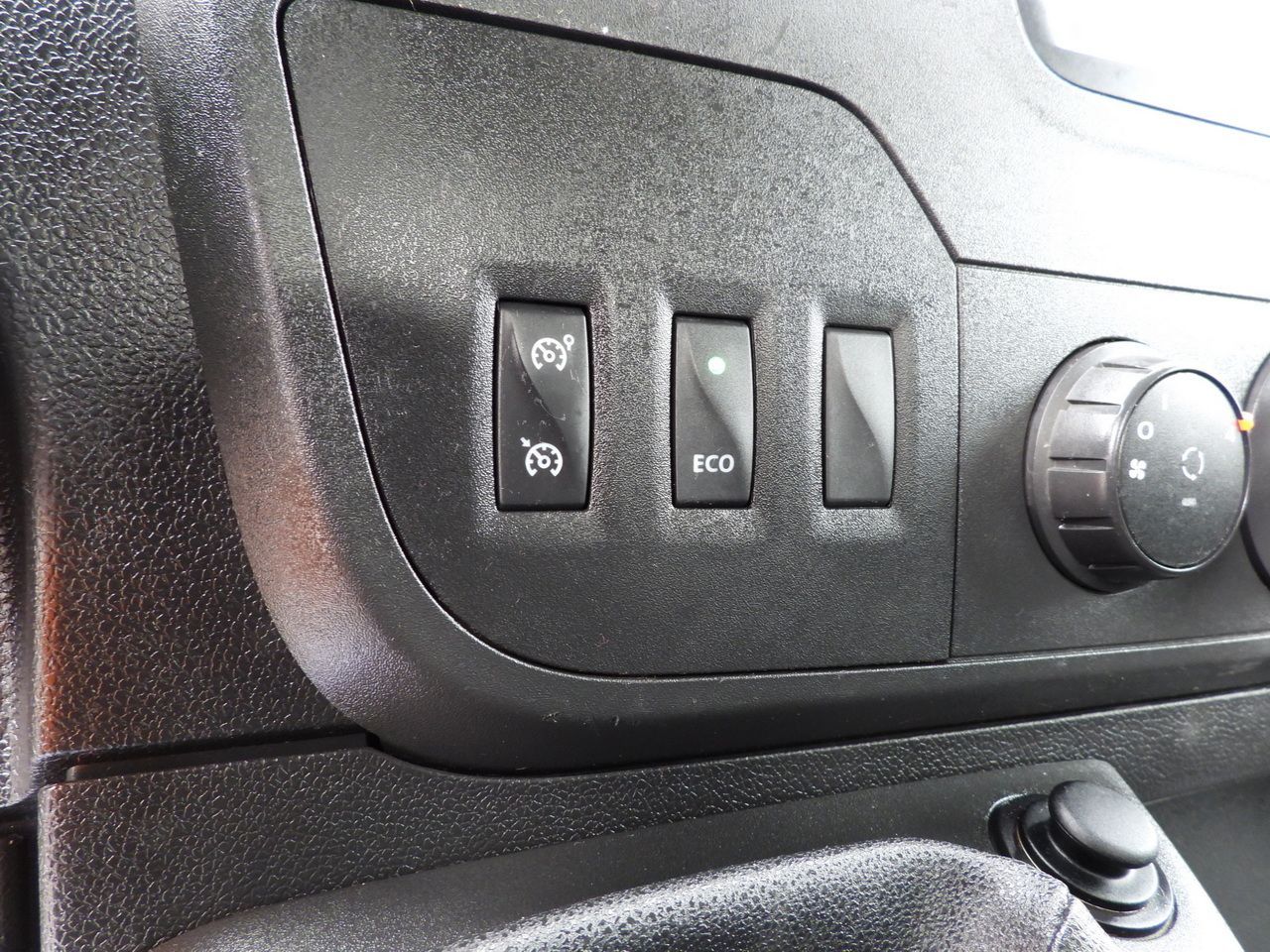 Dostavno vozilo s kesonom RENAULT MASTER STAKE BODY CRUISE CONTROL NAVIGATION TWIN WHEELS AIR CONDITIONING  130HP: slika 26