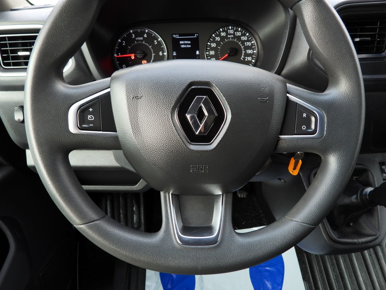 RENAULT MASTER TARPAULIN 10 PALLETS CRUISE CONTROL NAVIGATION LED LIGHTS PNEUMATICS AIR CONDITIONING  165HP lizing RENAULT MASTER TARPAULIN 10 PALLETS CRUISE CONTROL NAVIGATION LED LIGHTS PNEUMATICS AIR CONDITIONING  165HP: slika 35