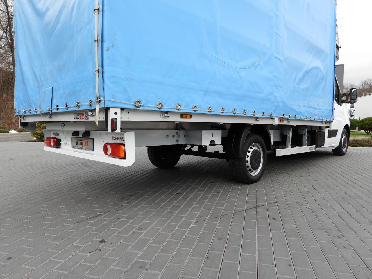 RENAULT MASTER TARPAULIN 10 PALLETS CRUISE CONTROL NAVIGATION LED LIGHTS PNEUMATICS AIR CONDITIONING  165HP lizing RENAULT MASTER TARPAULIN 10 PALLETS CRUISE CONTROL NAVIGATION LED LIGHTS PNEUMATICS AIR CONDITIONING  165HP: slika 27