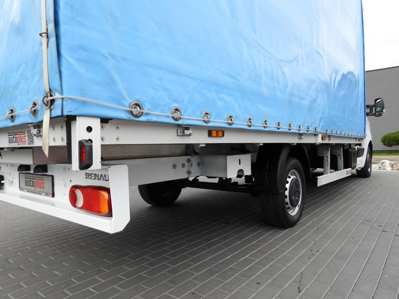 RENAULT MASTER TARPAULIN 10 PALLETS CRUISE CONTROL NAVIGATION LED LIGHTS PNEUMATICS AIR CONDITIONING  165HP lizing RENAULT MASTER TARPAULIN 10 PALLETS CRUISE CONTROL NAVIGATION LED LIGHTS PNEUMATICS AIR CONDITIONING  165HP: slika 17