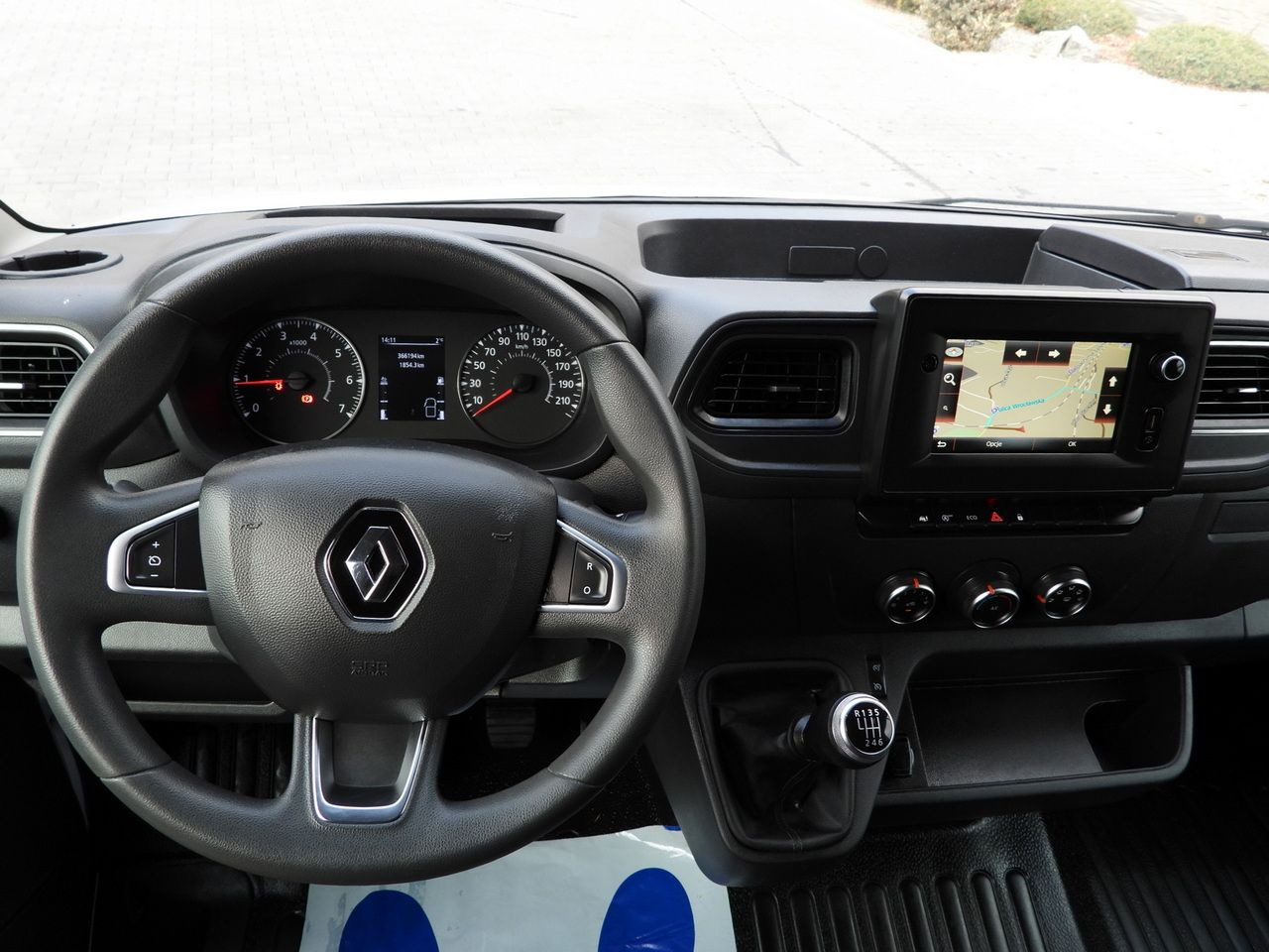 RENAULT MASTER TARPAULIN 10 PALLETS CRUISE CONTROL NAVIGATION LED LIGHTS PNEUMATICS AIR CONDITIONING  165HP lizing RENAULT MASTER TARPAULIN 10 PALLETS CRUISE CONTROL NAVIGATION LED LIGHTS PNEUMATICS AIR CONDITIONING  165HP: slika 34