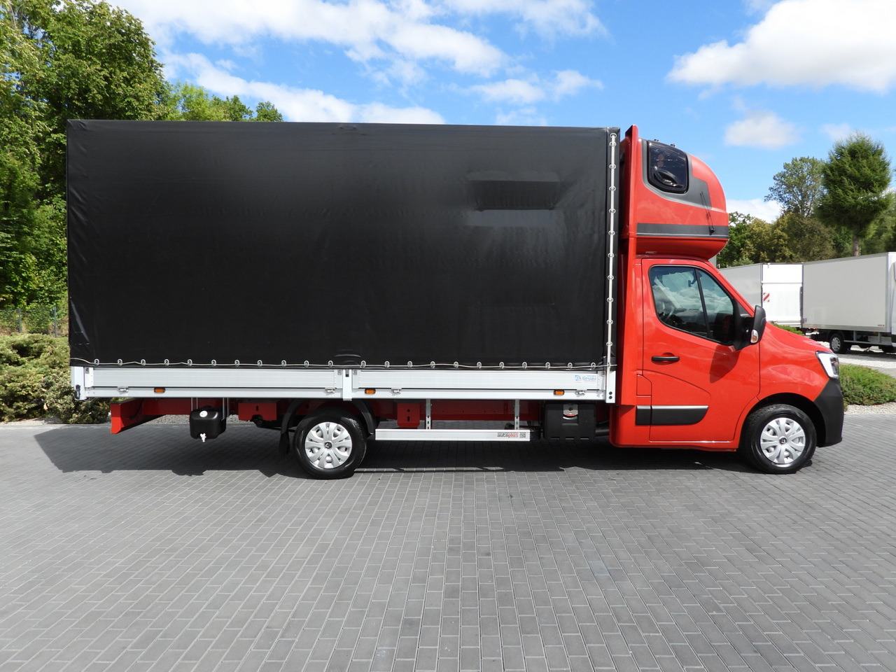 Dostavno vozilo s ponjavo RENAULT MASTER TARPAULIN 10 PALLETS WEBASTO CRUISE CONTROL LED LIGHTS AIR CONDITIONING  165HP: slika 7